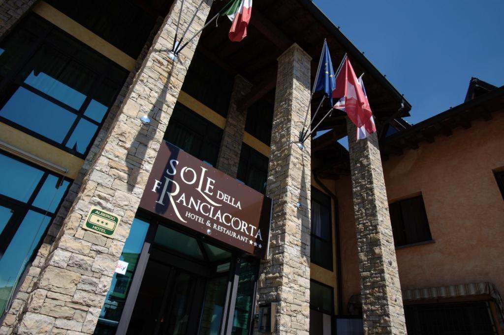 Sole Della Franciacorta - Hotel & Restaurant Capriolo 外观 照片