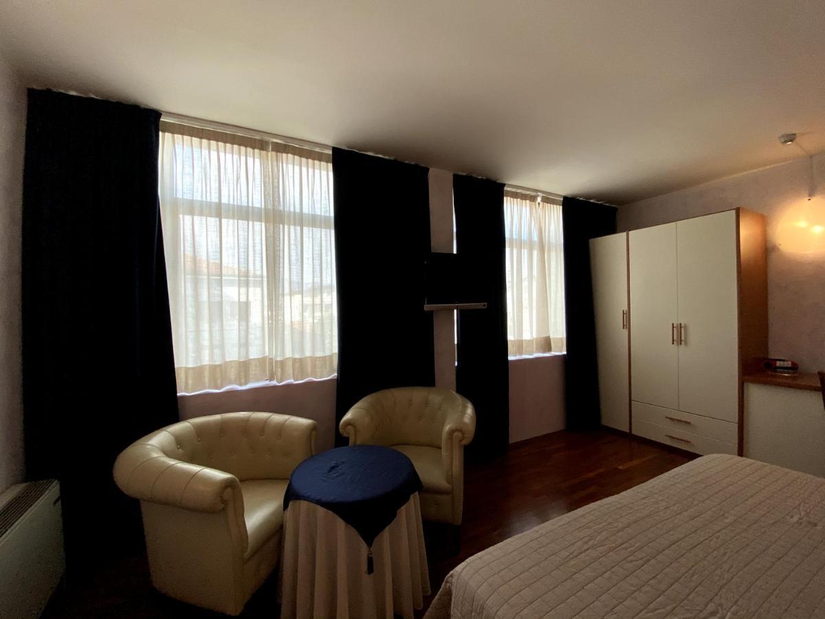 Sole Della Franciacorta - Hotel & Restaurant Capriolo 外观 照片