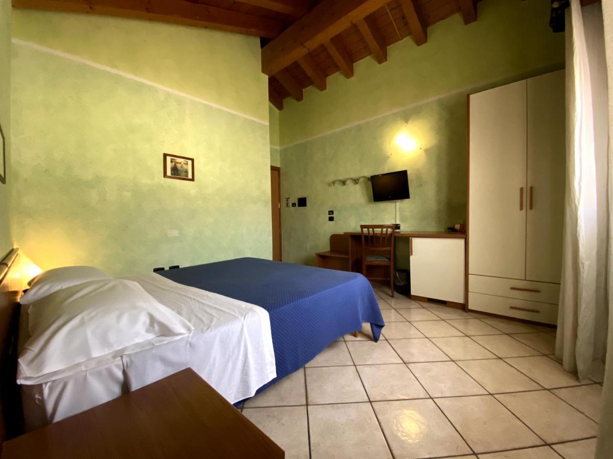 Sole Della Franciacorta - Hotel & Restaurant Capriolo 外观 照片